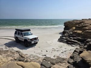 4x4 vehicle tackling the Wahiba Sands, Sugar Dunes & Bar Al Hikman trail on a 4WD Authority guided drive