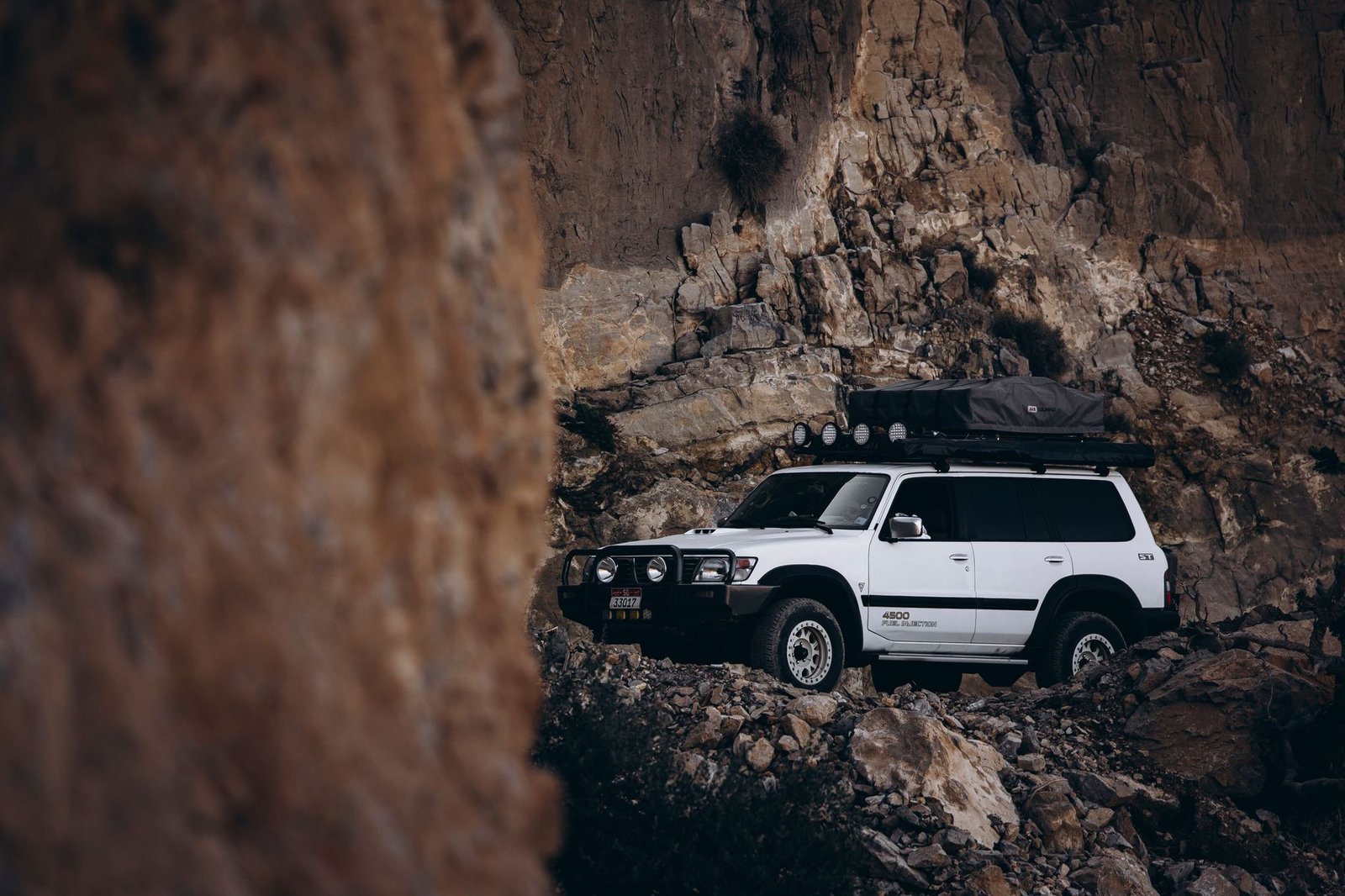 4x4 convoy on the Salma Plateau Peak Overland Expedition route during a 4WD Authority guided drive