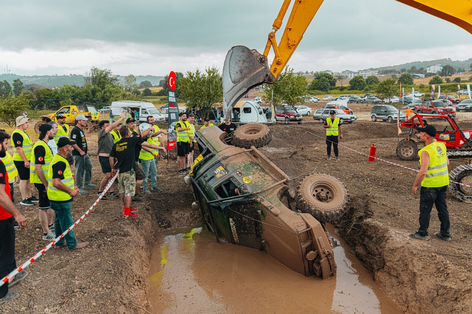 Essential Off-Road Recovery Gear for UAE 4×4 Drivers